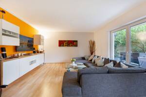 Gepflegtes Mehrfamilienhaus mit durchdachtem Maisonette-Konzept und großem Garten – 40468 Düsseldorf – Vorschaubild 7