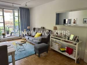 Zentrale 2-Zimmer-Wohnung mit Balkon und Stellplatz