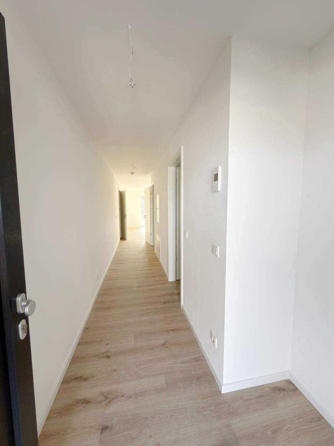 Exklusive 3-Zimmer-Neubauwohnung mit hochwertiger Ausstattung ~ Erstbezug ~ Tiefgarage ~ Aufzug ~ Sofortbezug – Nürnberg – Vorschaubild 3