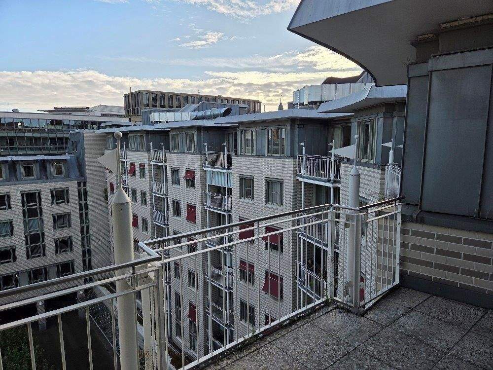 ABC Straße 44-46 - 3 Zi.-Whg. - 7. OG - 2 Balkone - 1a Lage Hamburg-Neustadt – Hamburg – Vorschaubild 6