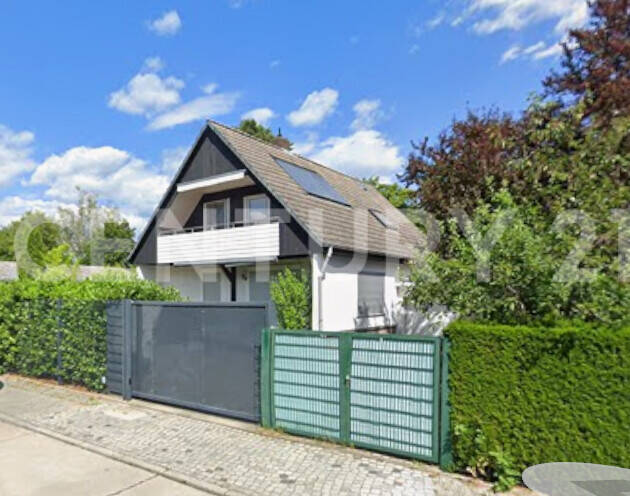 Modernisiertes Raumwunder mit Pool & Potential - Ihr neues Zuhause in Berlin – Berlin – Vorschaubild 2
