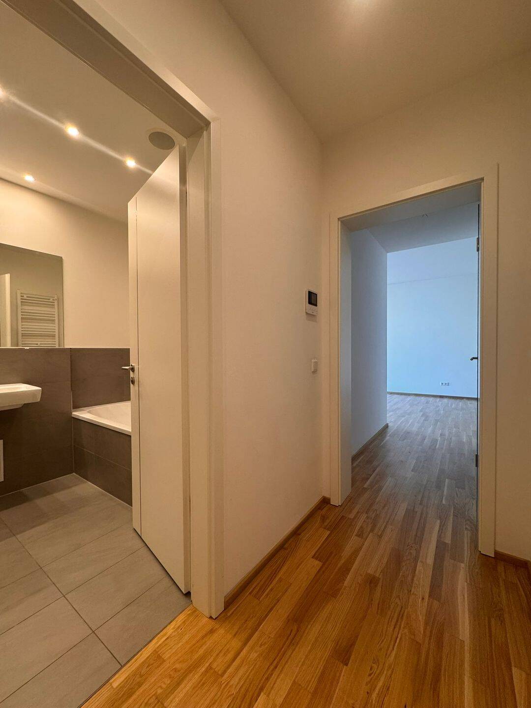 *** NEUBAU-GARTENOASE mit Terrasse & Tiefgarage | 2 Zimmer | Bezug 04/26 *** – Leipzig – Vorschaubild 7
