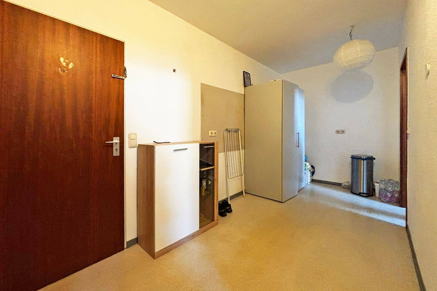 Trier-Mitte: leerstehende 2-ZKB Wohnung mit ca. 44 m² Wohnfläche + Duplex-Stellplatz & Kellerraum – Trier – Vorschaubild 6
