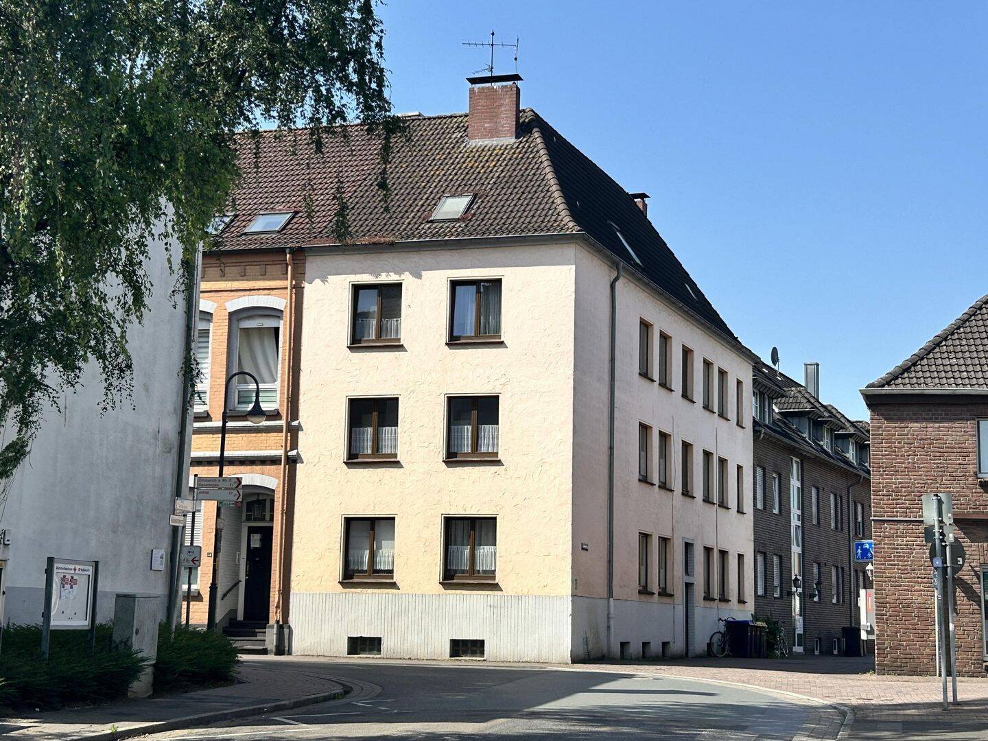 6-Parteien-Wohnhaus im Ortszentrum von Isselburg