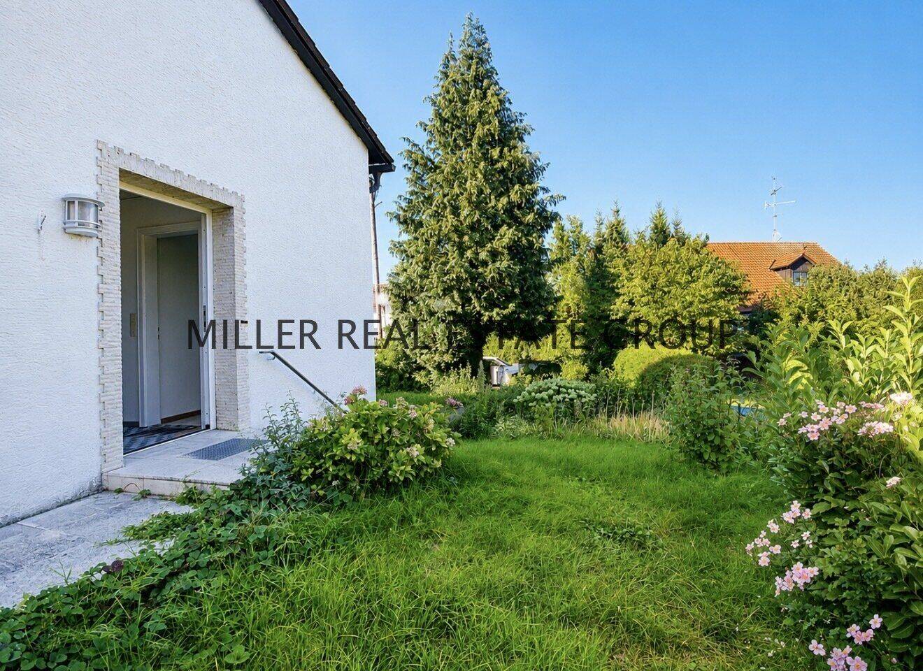 Renovierungsbedürftiges Einfamilienhaus mit großem Grundstück, Garten, Garage und Ausbaupotenzial in Ingolstadt-Pettenhofen! – Ingolstadt – Vorschaubild 5