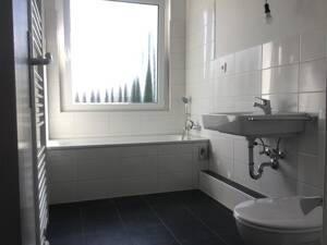 Ihre neue Wohnung: günstig geschnittene 3-Zimmer-Wohnung – 33689 Bielefeld – Vorschaubild 4