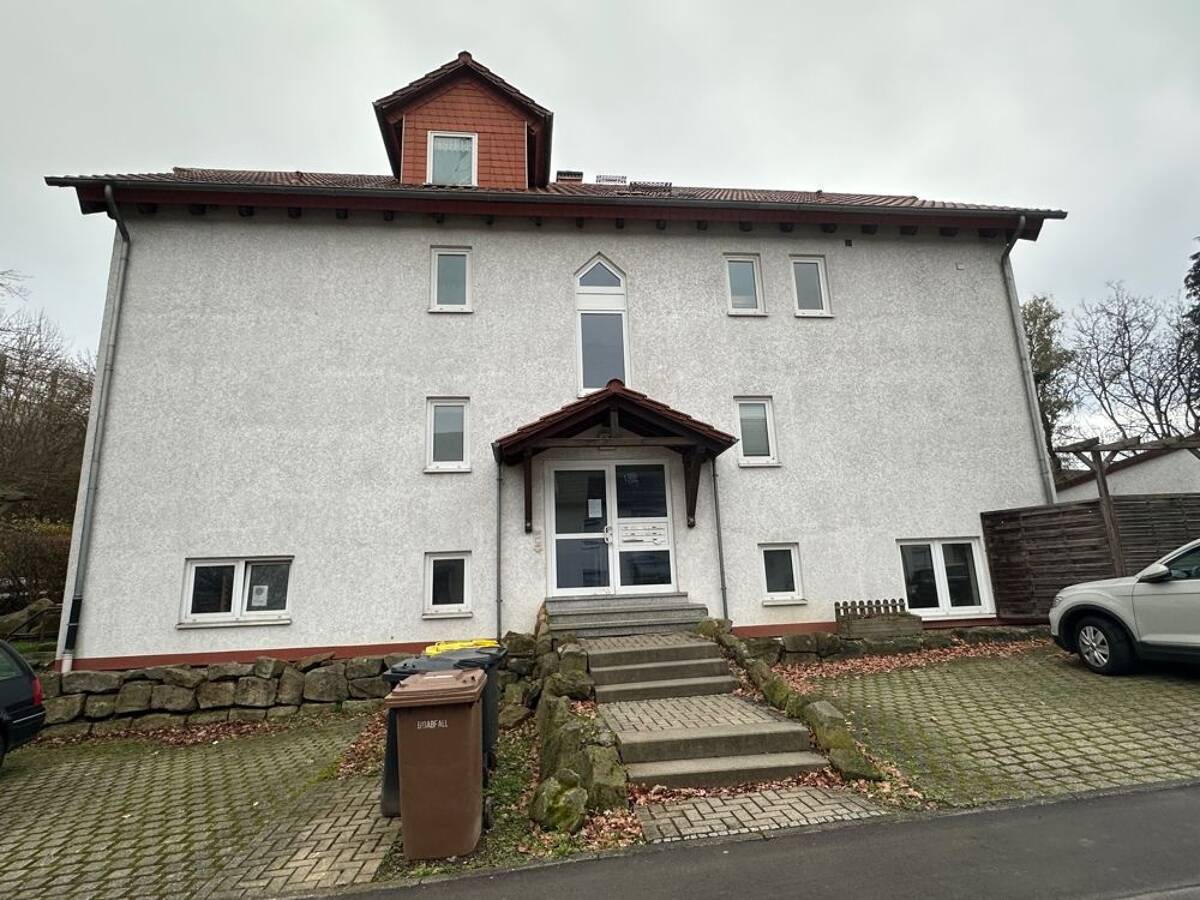 Maisonette 4 ZKB Wohnung mit kleinen Wintergarten auf jeder Etage für drei Jahre in Kassel Forstfeld – 34123 Kassel – Bild 1 von 9