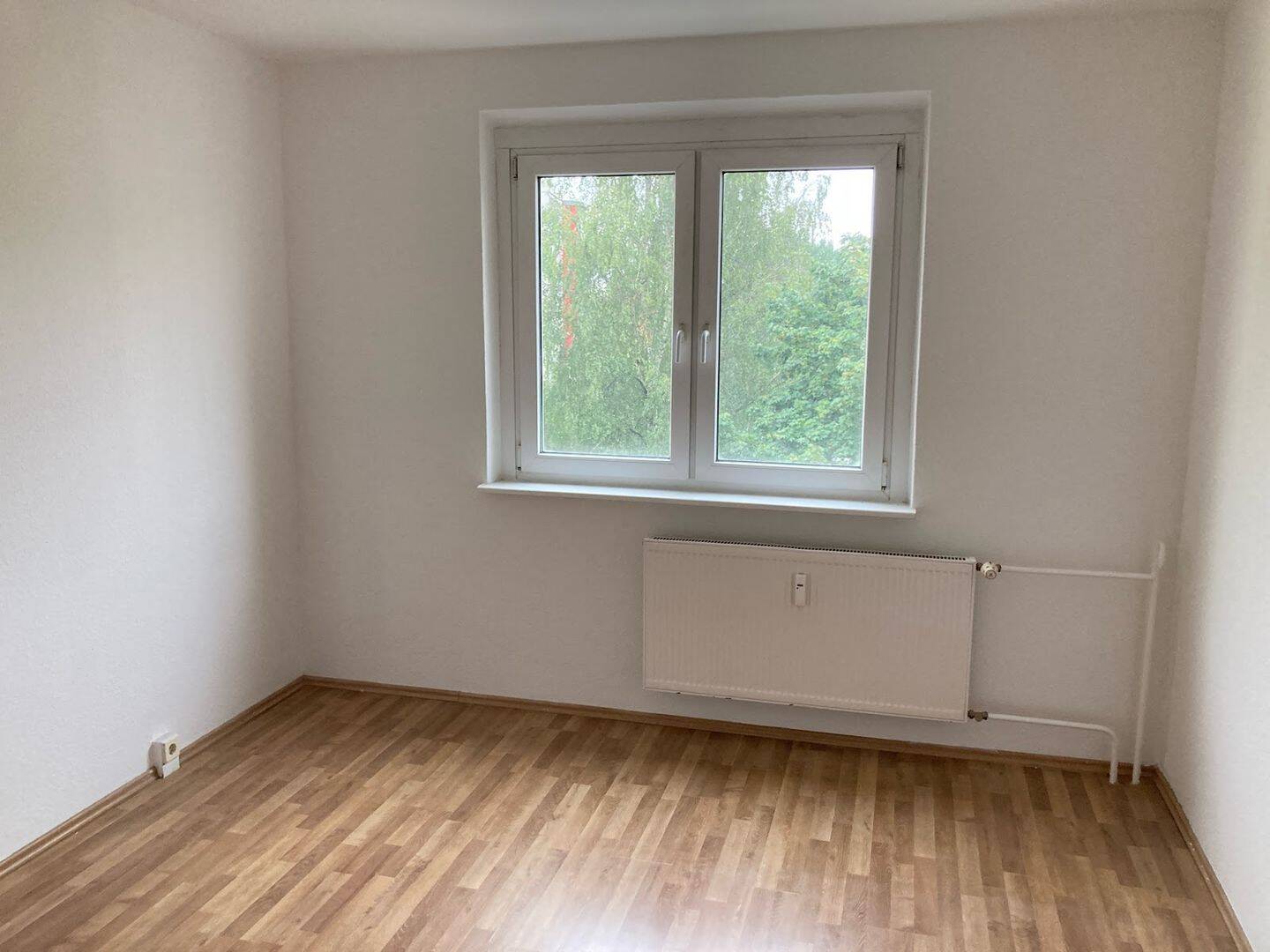 DREI ZIMMER IN NEU-OLVENSTEDT – Magdeburg – Vorschaubild 3