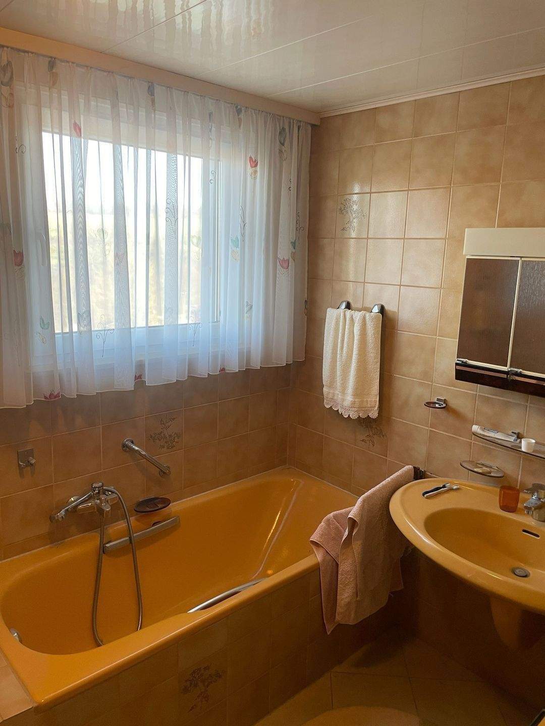 Familienfreundliches Haus mit Terrasse in Söhrewald – Söhrewald – Vorschaubild 7