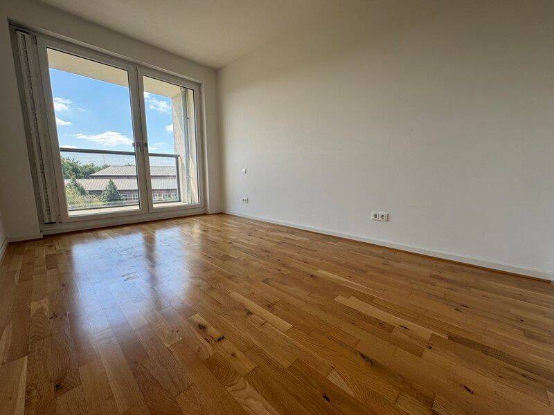 Wer will mich!? Günstige 2-Zimmer-Wohnung mit Einbauküche und Balkon in zentraler Lage – Leipzig – Vorschaubild 2