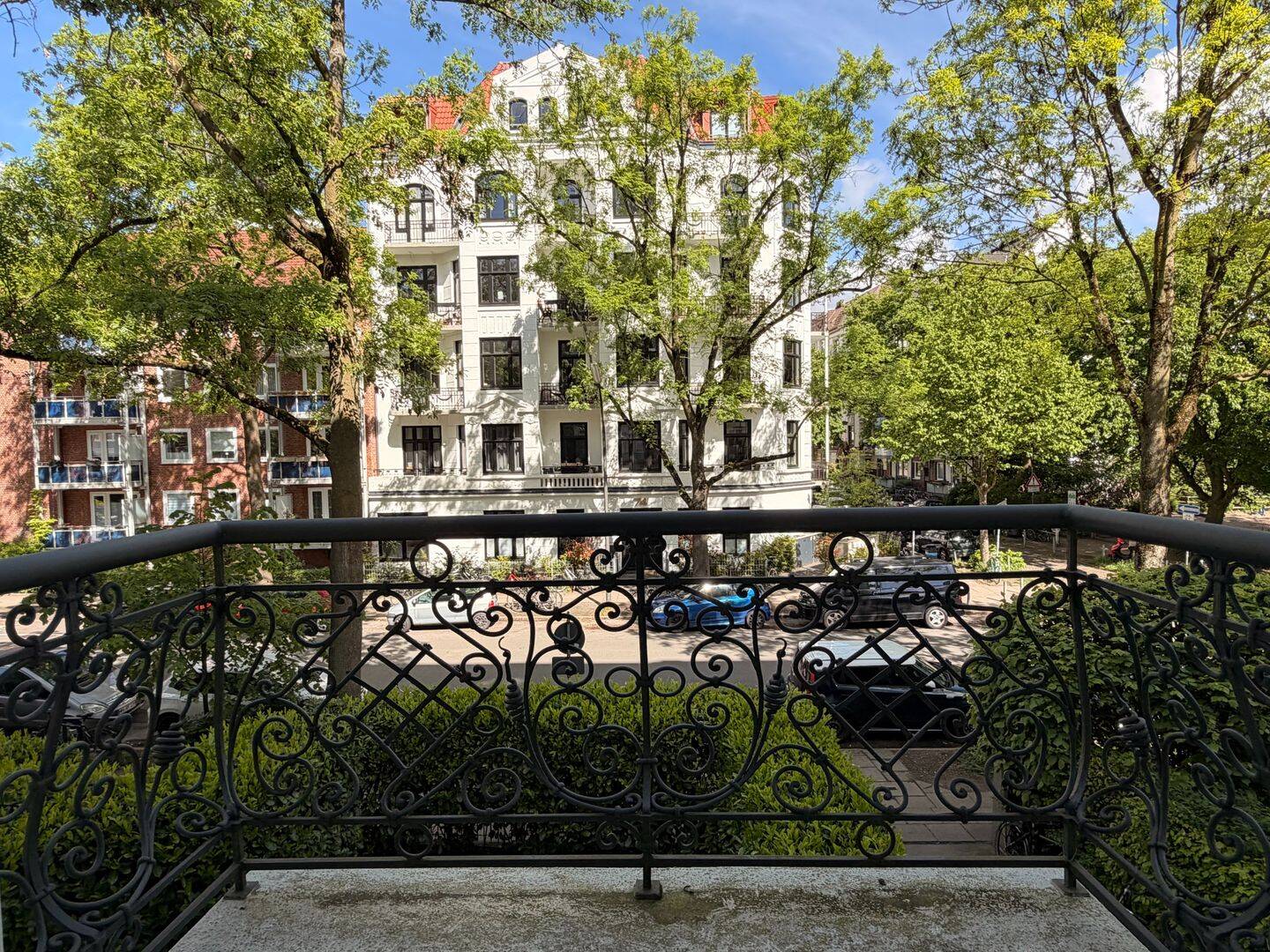 Jugendstil-Charme mit Potenzial: Charmante 4,5 Zimmer Wohnung in toller Wohnlage – Hamburg – Vorschaubild 9
