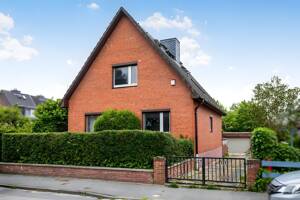 Freistehendes Einfamilienhaus -ideal für Familien – 24113 Kiel – Vorschaubild 2