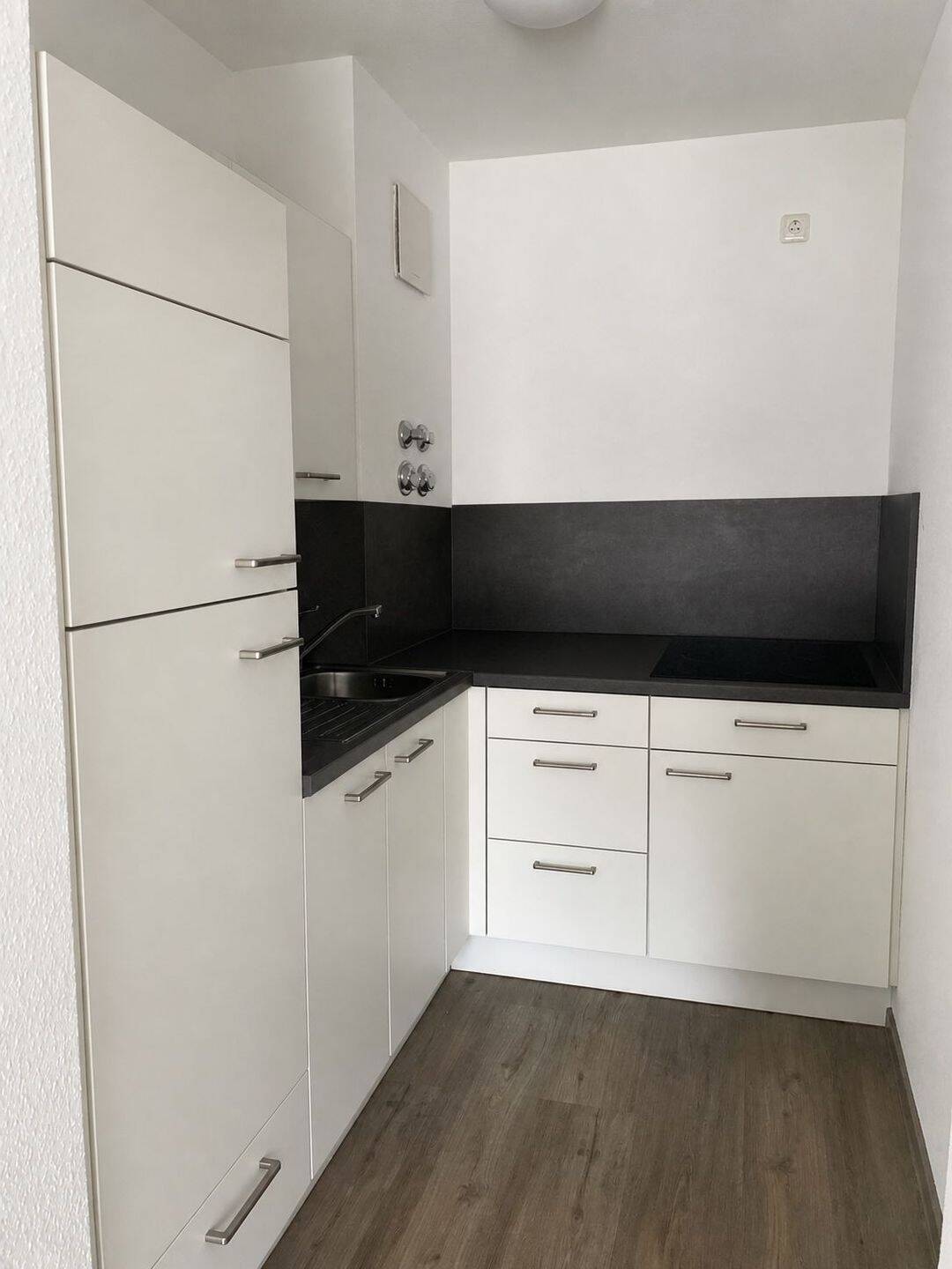 2 Zimmer Wohnung mit Balkon – Nürnberg – Vorschaubild 3