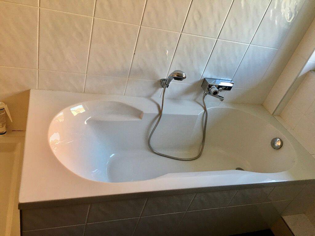 Helle 2 Zimmer Wohnung mit Stadtblick-Balkon & Hallenbad – Wiesbaden – Vorschaubild 8