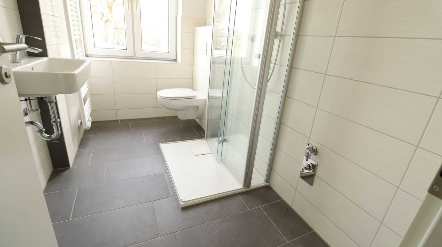 3-Zimmer, Balkon, Dusche im Bad – Chemnitz – Vorschaubild 2