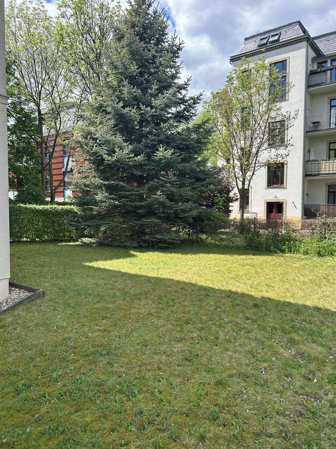 Attraktive Kapitalanlage - 2-Raum-Wohnung mit Loggia und Tiefgaragenstellplatz in Dresden-Striesen – Dresden – Vorschaubild 4