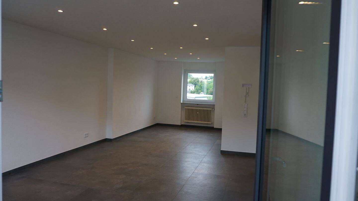 Top sanierte 3-ZKB mit Balkon & EBK | Erstbezug nach Sanierung | Stellplatz inkl.