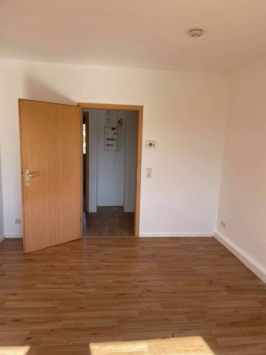 Schöne helle 2 Zimmerwohnung im Erdgeschoss zentral gelegen zu vermieten