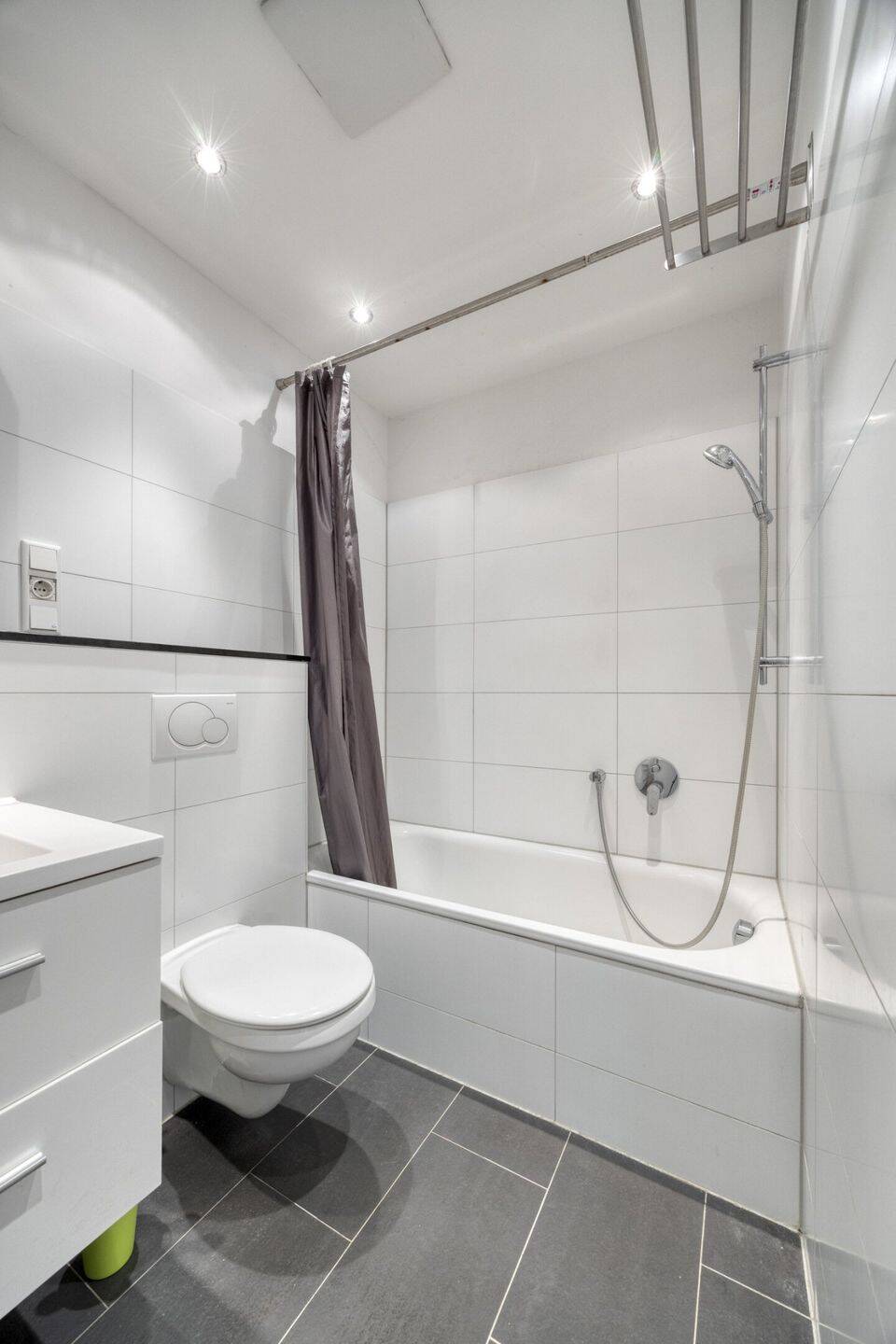 helle, sonnige ETW mit sep. Gäste Apartment nähe Seestern (in Lörick) ! – Düsseldorf – Vorschaubild 9