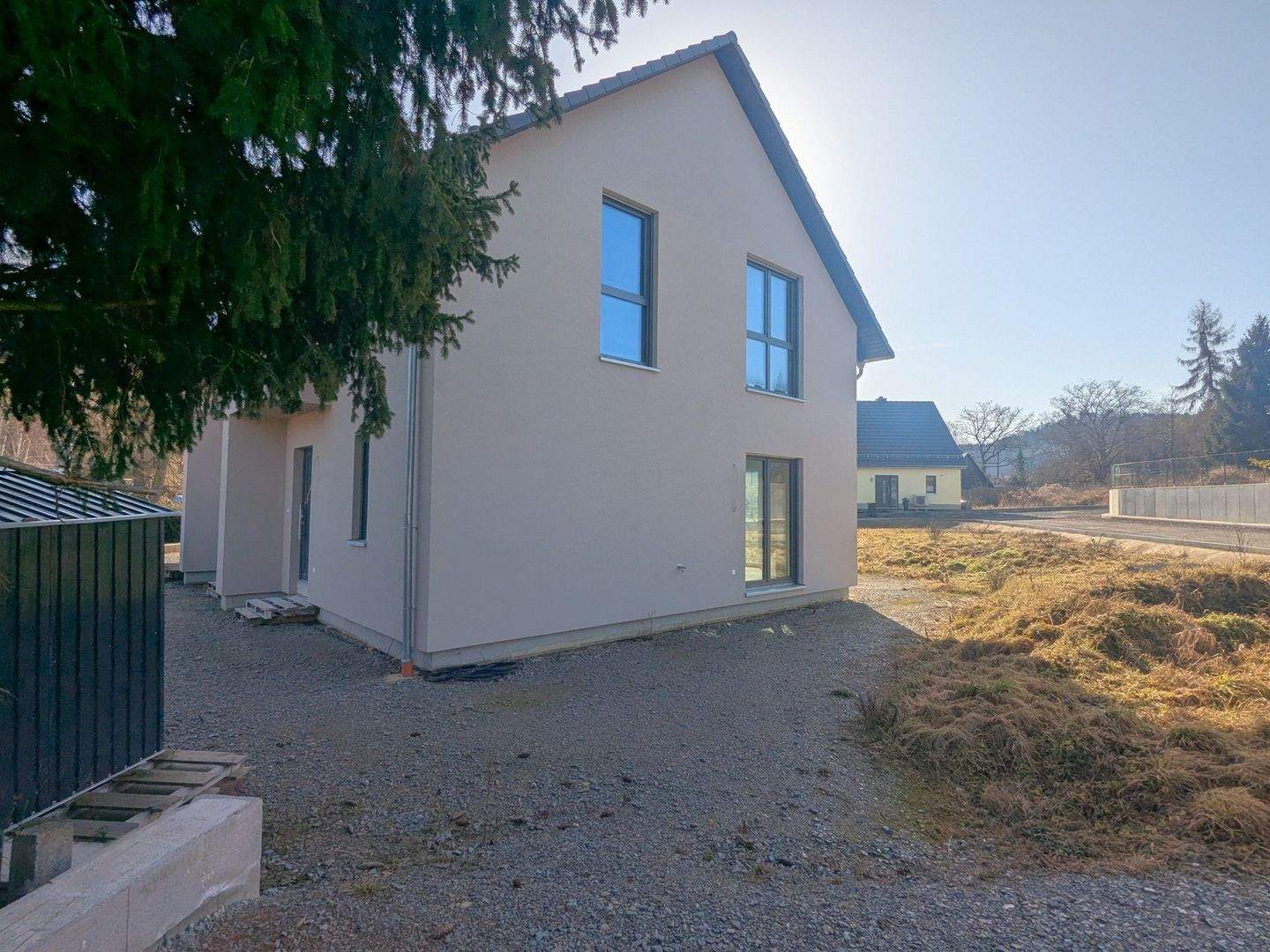 Genug Platz für alle Generationen – gemeinsam und doch individuell wohnen im Doppelhaus. – Eisenberg – Vorschaubild 4