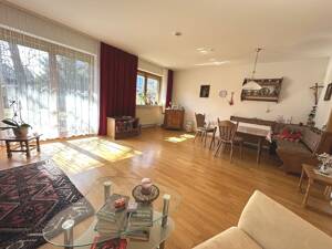 Sonnige 3-Zimmer-Gartenwohnung mit ca. 35 m² ausgebautem Souterrain und Badezimmer im Untergeschoss – 81827 München – Vorschaubild 3