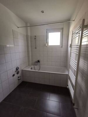 Mehrfamilienhaus: 3 freie 3-Zi-Wohnungen & großer Garten – 64297 Darmstadt – Vorschaubild 8