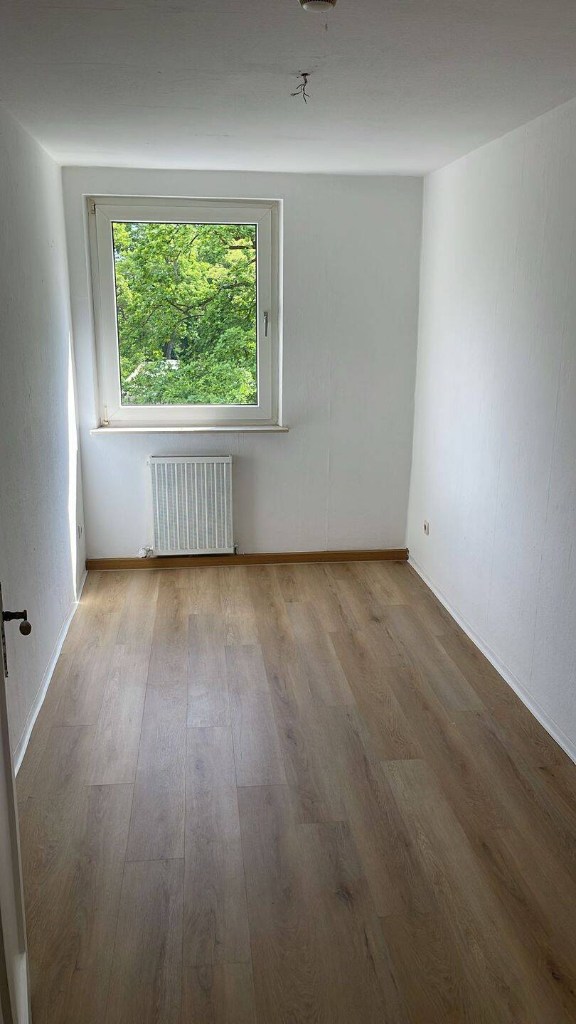 Helle 2-Zimmer Wohnung am Südstadtpark in Fürth – Fürth – Vorschaubild 3
