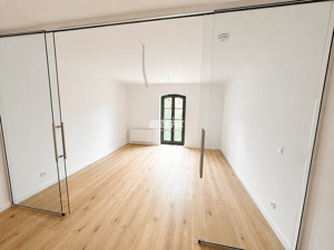 antaris Immobilien GmbH ** Erstbezug mit Stil - Wohnen im historischen Ambiente **