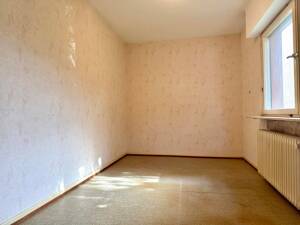 Viel Platz für die Familie! - Sanierungsbedürftiges Reihenendhaus inkl. Garage in OF-Buchhügel! – 63071 Offenbach am Main – Vorschaubild 8