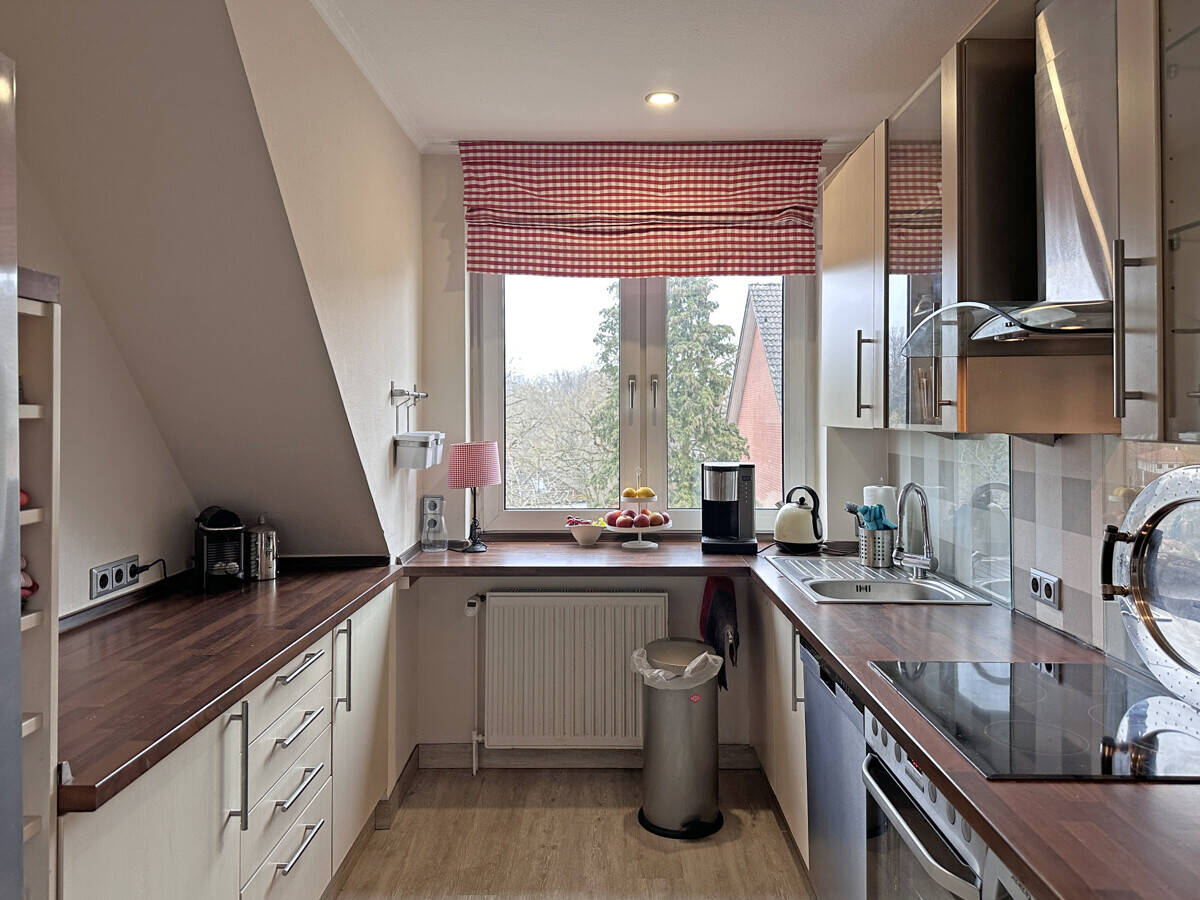 Maisonettewohnung: 75 m² + 25 m² stilvoller Spitzboden – Hamburg – Vorschaubild 4