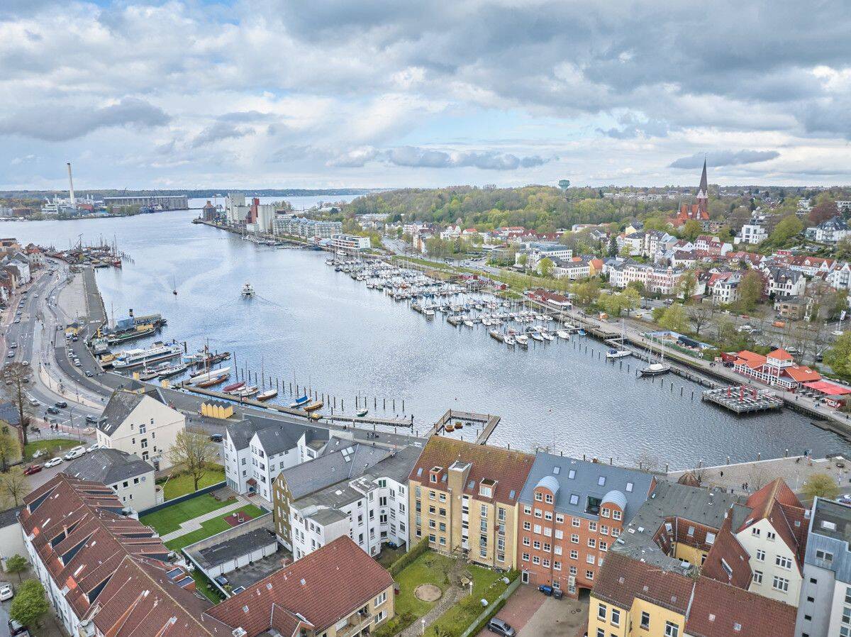 Einzigartige Studiowohnung mit Hafenpanorama ! Bitte bewerben Sie sich online ! – Flensburg – Vorschaubild 3