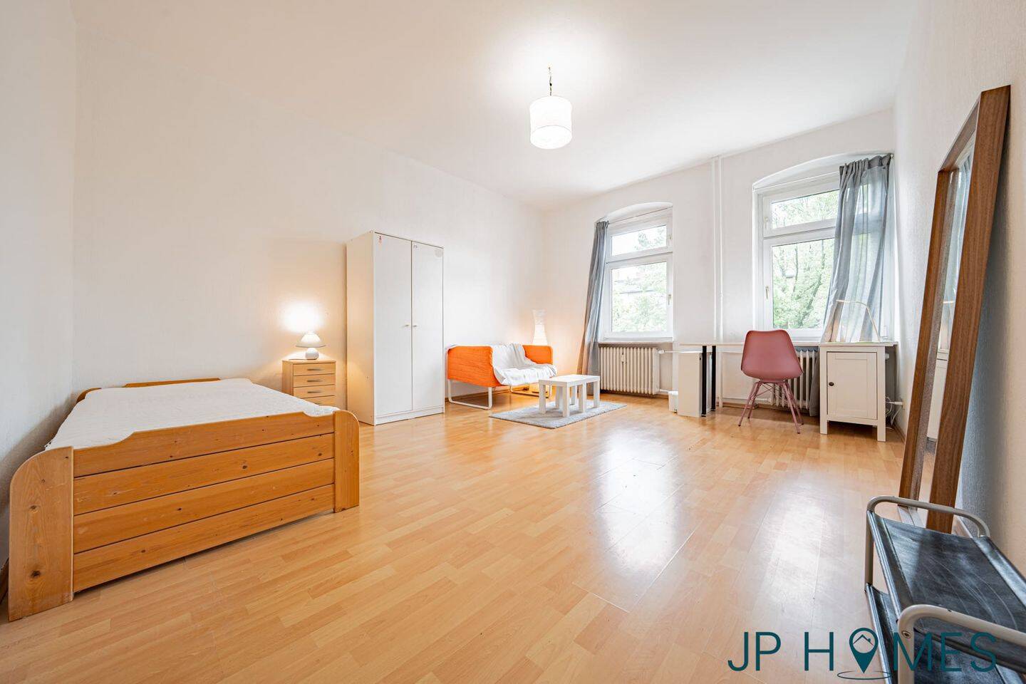 Altbau-Charme in Rudow: 3 Zimmer, bezugsfrei, 2,84m Deckenhöhe & Garage, Top-Anbindung dank U7