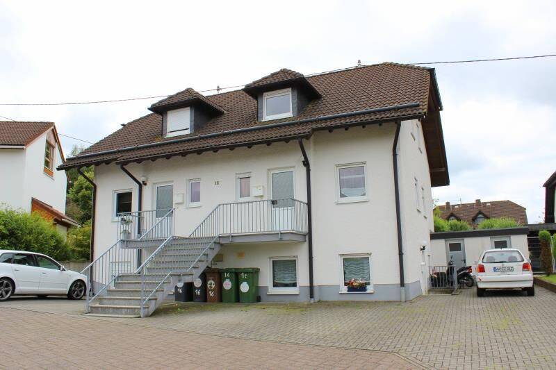 Gemütliche 2 Zimmerwohnung mit Stellplatz - Ideal für 1-2- Personen