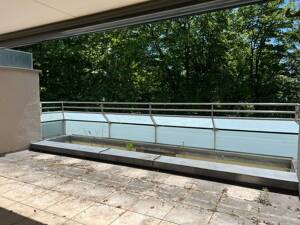Brück Immobilien - Große, renovierungsbedürftige 2 Zi.-ETW mit sonnigen, terrassenartigen Balkon – 81737 München – Vorschaubild 3