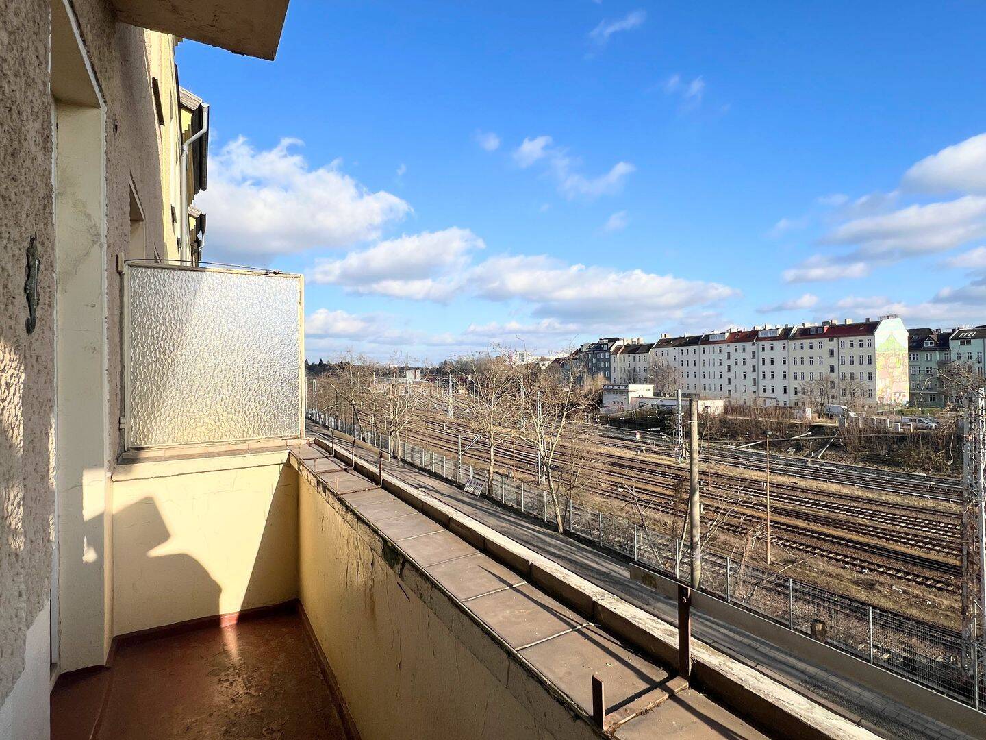 BEZUGSFREI ab Dez. 2027 | 3 bis 4-Zi Altbau-Whg. in Lichtenberg im 2. OG | aktuell vermietet – Berlin – Vorschaubild 5
