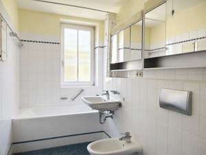 Attraktive und gut geschnittene 3-Zimmer-Wohnung mit 2 Balkonen in München-Sendling-Westpark – 80686 München – Vorschaubild 9