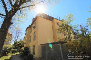 2079511 HomeCompany Dresden Möbliert/Furnished 2-Zimmer Wohnung mit Dachterrasse in Dresden-Striesen YouTube Virtual Tour max. Personen 2 – 1277 Dresden – Vorschaubild 2