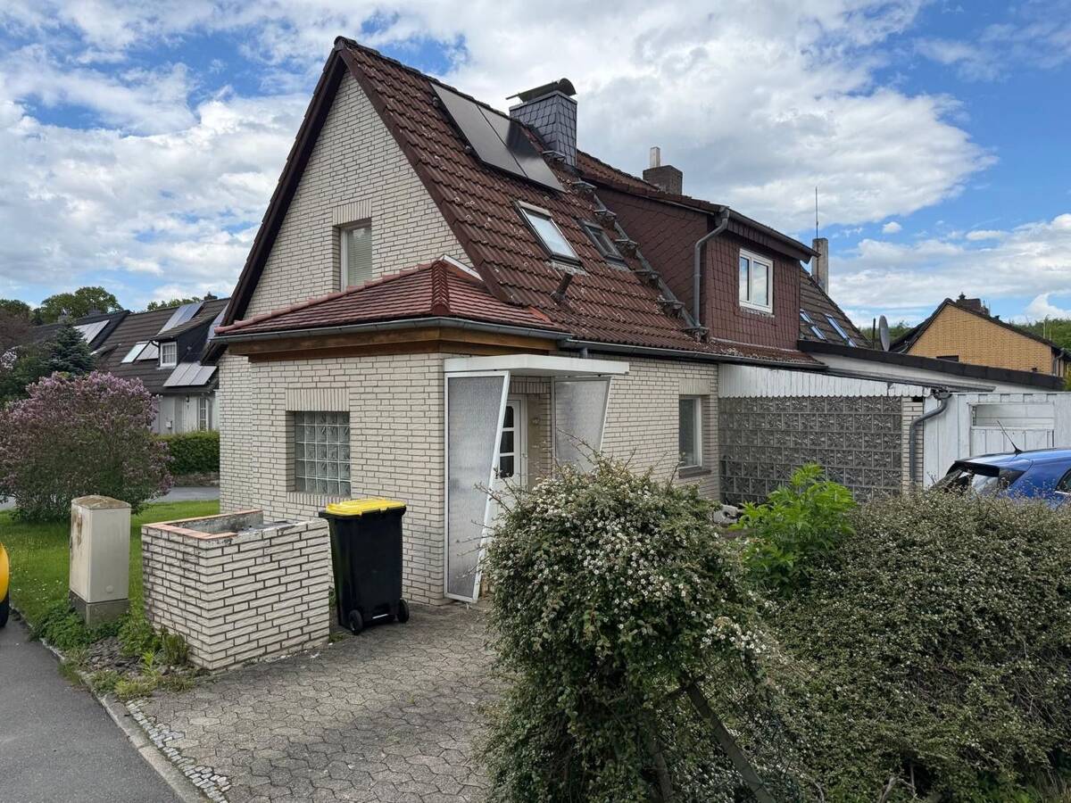 Doppelhaushälfte – 38259 Salzgitter – Bild 1 von 8
