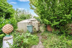 Großes Grundstück, großes Potential - Einfamilienhaus in Bremen-Rönnebeck – 28777 Bremen – Vorschaubild 6