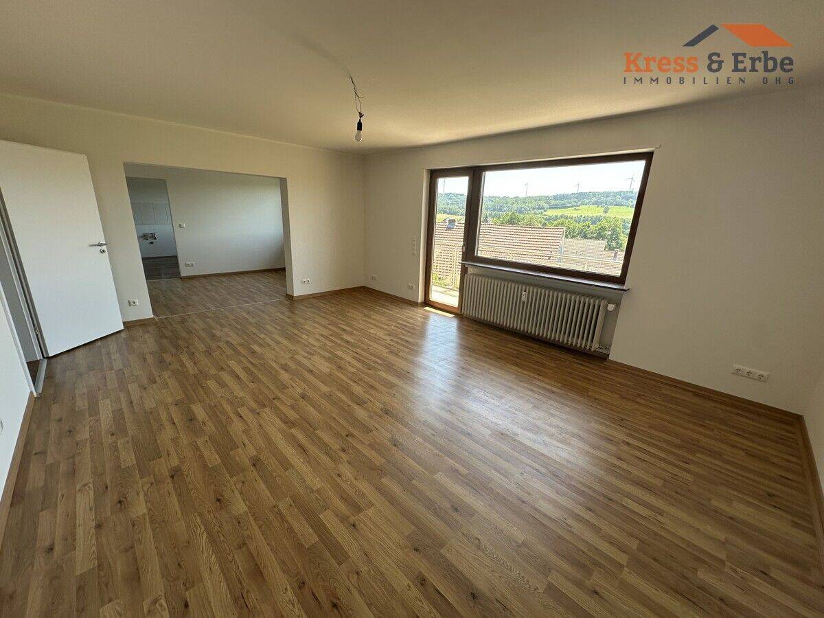 Modern wohnen in Flieden-Rückers - 3 Zimmer, Balkon, Garten & Stellplatz