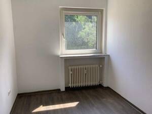 Gemütliche 3-Zimmerwohnung mit Balkon in grüner Lage von Senne – 33659 Bielefeld – Vorschaubild 3