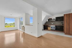 Über den Dächern von Weißensee - Dachgeschosswohnung mit Balkon und Terrasse