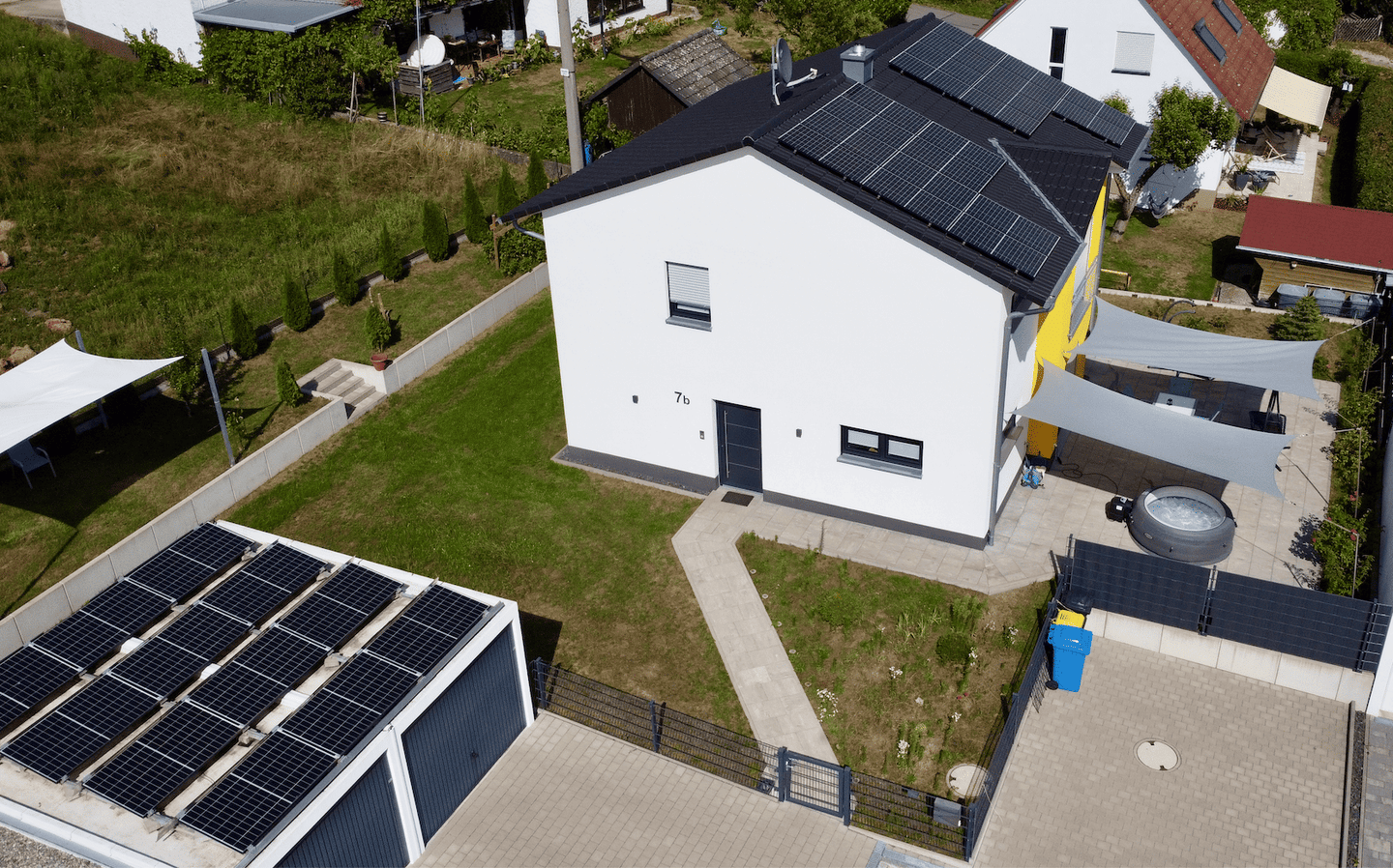 Neuwertiges Einfamilienhaus (Bj. 2021) mit PV-Anlage, Batteriespeicher & hochwertiger Ausstattung – Nürnberg – Vorschaubild 2