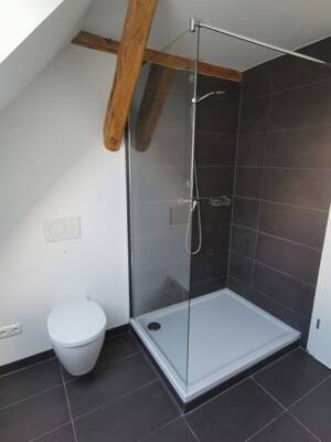 Nachmieter gesucht : Traumhafte 2 Zimmer DG-Wohnung in Kiel-Wik – 24106 Kiel – Vorschaubild 6