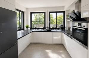 Exklusive Gartenwohnung in Ingolstadt mit Hauscharakter, großer Terrasse, Garage, zwei Stellplätzen & zusätzlichem Apartment-Bereich im Untergeschoss!