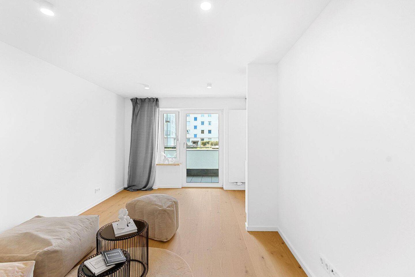 Provisionsfrei & Kernsaniert vom Architekten - 2 Zimmer, Loggia und EBK – München – Vorschaubild 2
