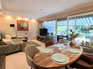 Modernisiertes Einfamilienhaus 2 Bäder Terrasse großer Garten Pool Doppelgarage 3-4 PKW-Stellplätze – 51381 Leverkusen – Vorschaubild 9