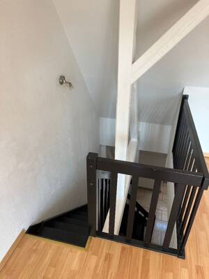 Schöne 2 Zimmer Maisonette Wohnung in der Innenstadt von Erfurt mit Blick über die Dächer! – Schlösserstraße 15, 99084 Erfurt – Vorschaubild 9