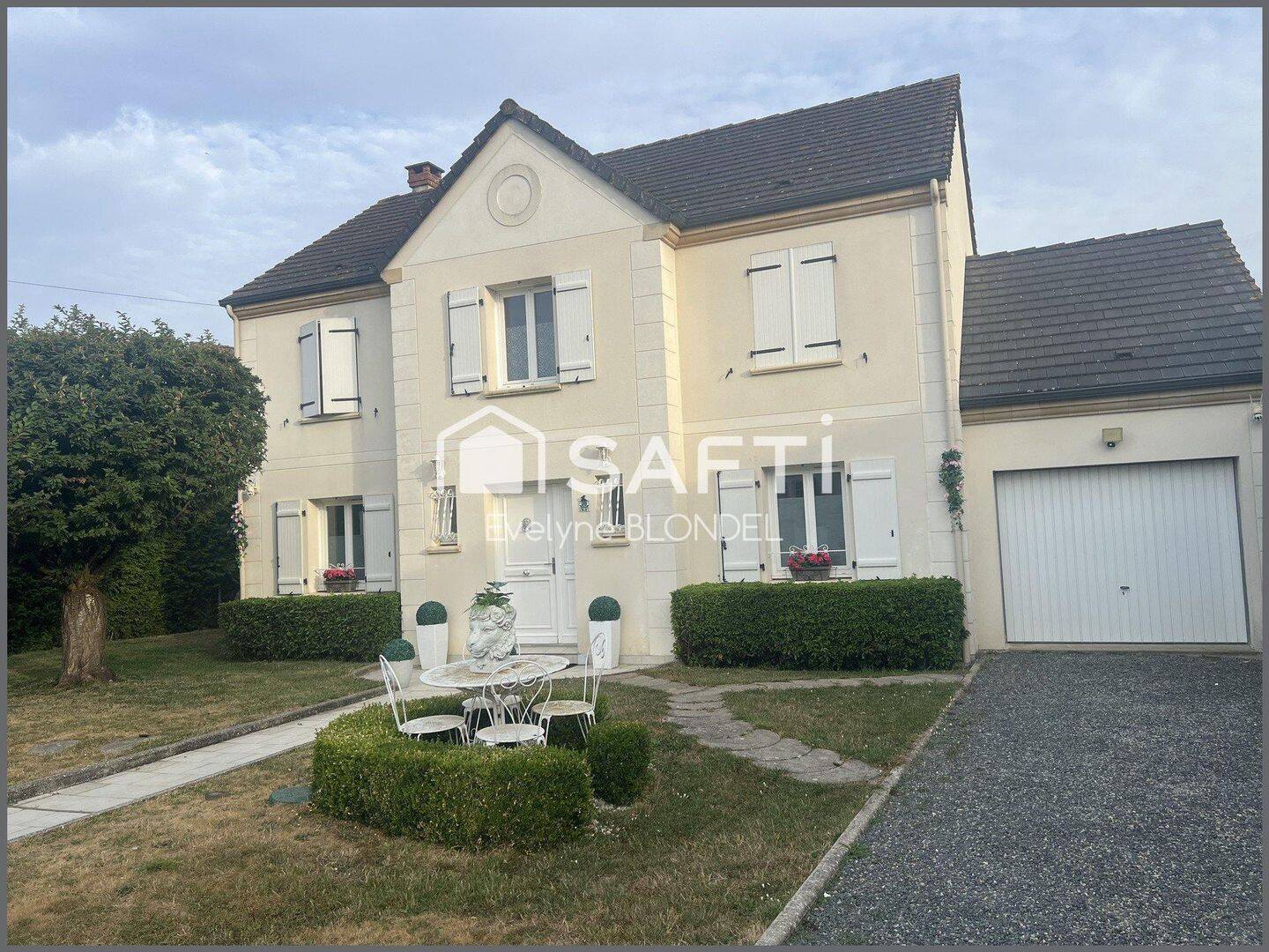 Maison 7 pièces 130 m² · à Thieux · 130 m² · 274 000 €