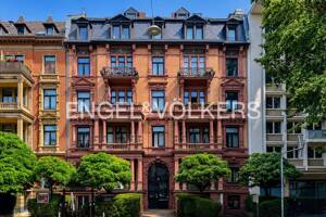 Historische Eleganz trifft modernen Wohnkomfort - Gründerzeitwohnung in Wiesbaden